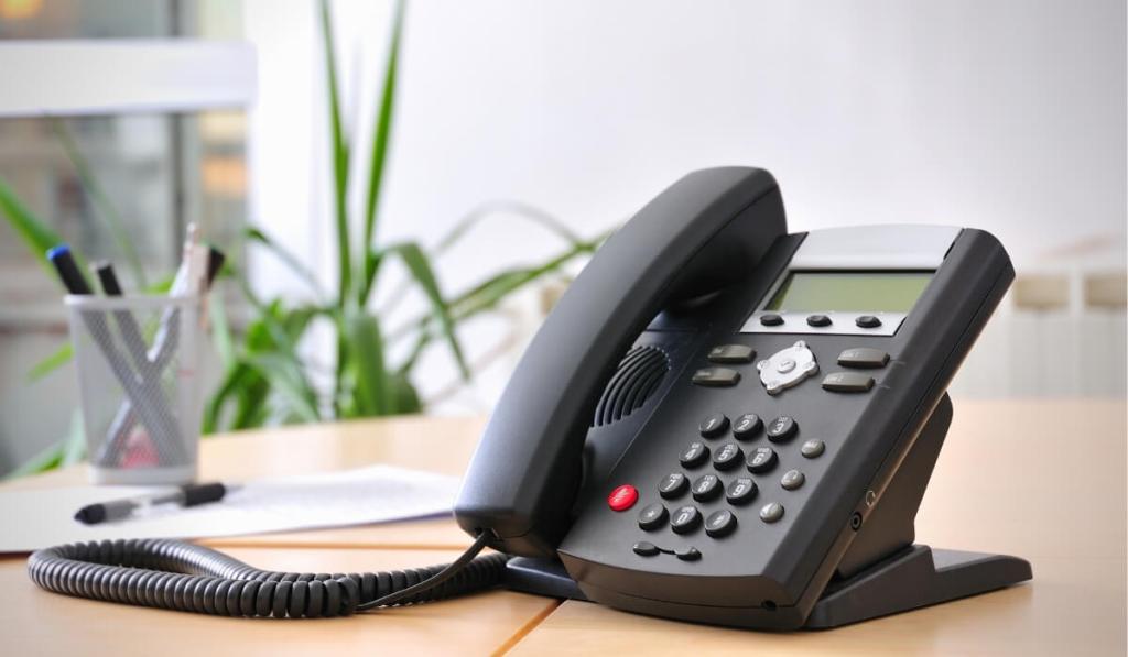 Features you need to know about before selecting the Best Voip Service For Business